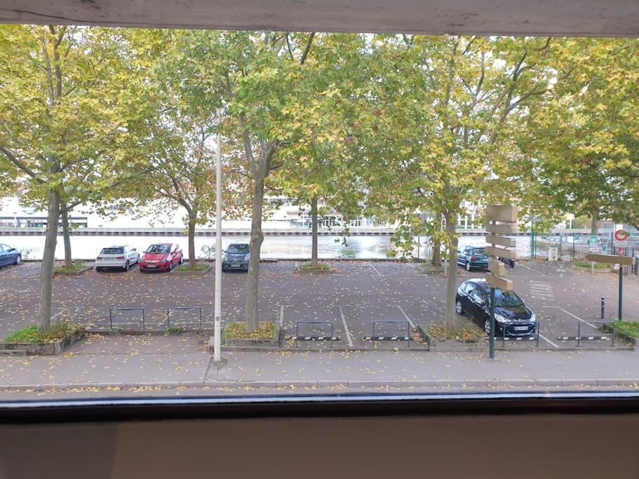 Charmant Studio Avec Place De Parking Nancy Exteriör bild