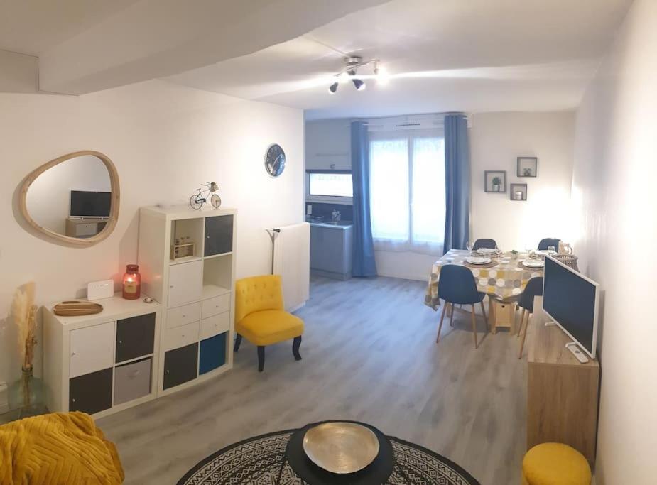 Charmant Studio Avec Place De Parking Nancy Exteriör bild